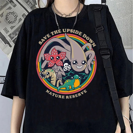 T-shirt femme Stranger Things Upside Down Nature Reserve vu de face