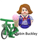 Buildable mini figure Stranger Things Robin Buckley Scoops Ahoy